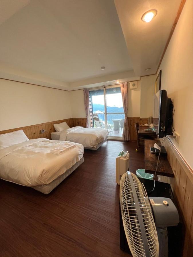 Cingjing Four Seasons B&B เหรินอ้าย ภายนอก รูปภาพ