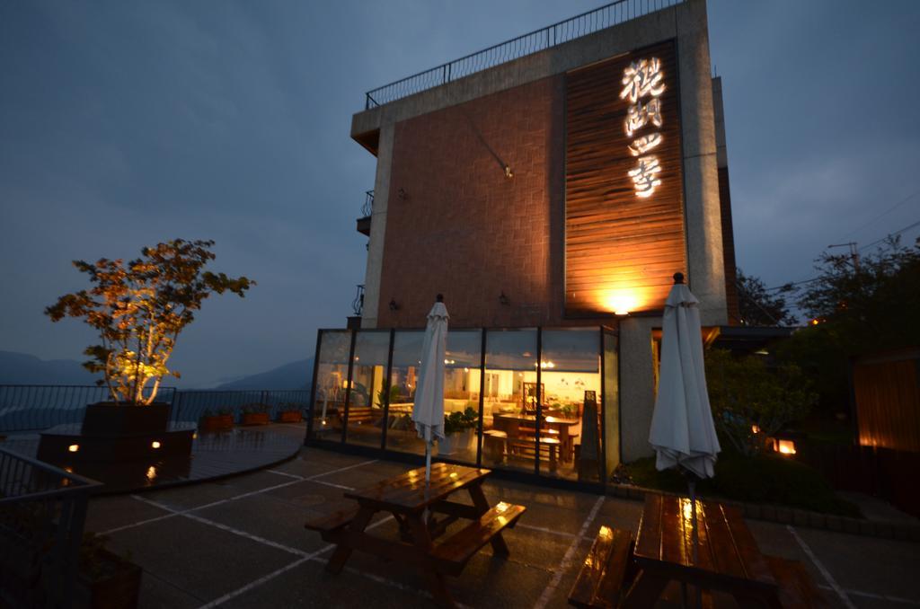 Cingjing Four Seasons B&B เหรินอ้าย ภายนอก รูปภาพ