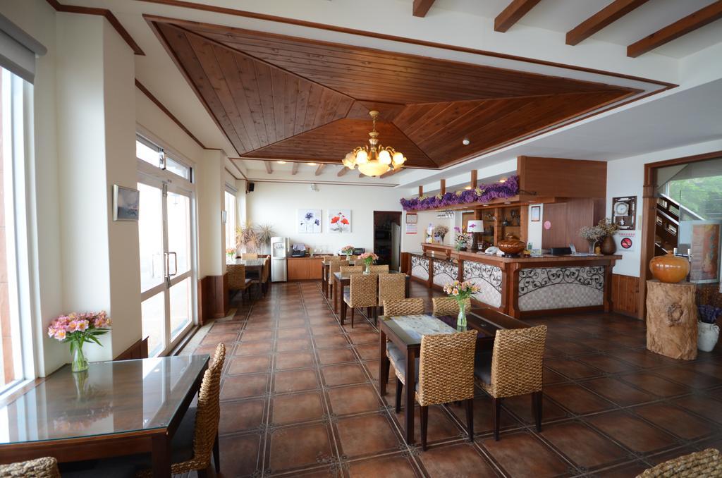 Cingjing Four Seasons B&B เหรินอ้าย ภายนอก รูปภาพ