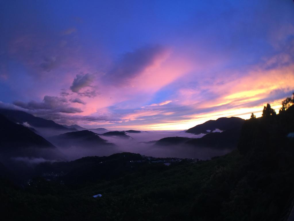Cingjing Four Seasons B&B เหรินอ้าย ภายนอก รูปภาพ