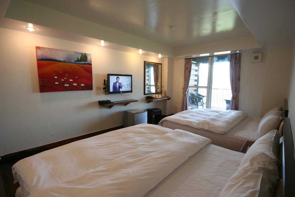 Cingjing Four Seasons B&B เหรินอ้าย ภายนอก รูปภาพ